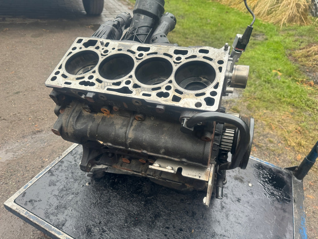 Motorblock Audi A5 A4 DEU 2.0 TDI Diesel Unkomplett