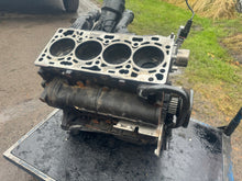 Laden Sie das Bild in den Galerie-Viewer, Motorblock Audi A5 A4 DEU 2.0 TDI Diesel Unkomplett