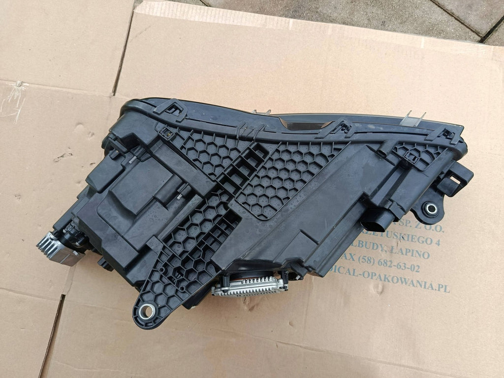 Frontscheinwerfer Skoda Superb III 3V1941016D Rechts Scheinwerfer Headlight SCH7904501797eb