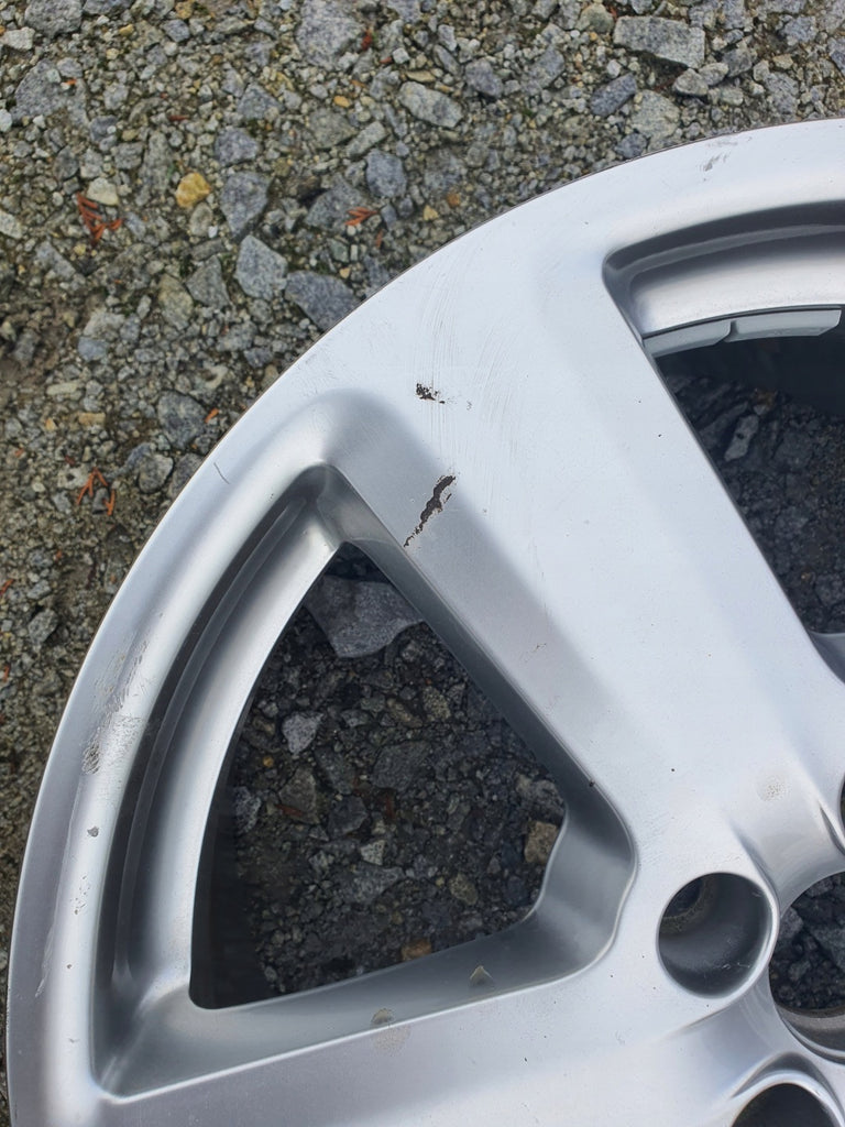 1x Alufelge 18 Zoll 8.0" 5x112 43ET Glanz Silber 8E0601025AK Audi A6 C6 A4 B7 B6 FEL3948923535lx