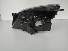 Laden Sie das Bild in den Galerie-Viewer, Frontscheinwerfer Opel Vectra C 13170934 Xenon Rechts Scheinwerfer Headlight SCH9798724646ad