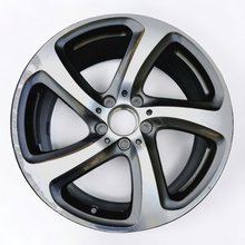 Laden Sie das Bild in den Galerie-Viewer, 1x Alufelge 18 Zoll 8.0&quot; 5x112 43ET A2134013200 Mercedes-Benz Rim Wheel