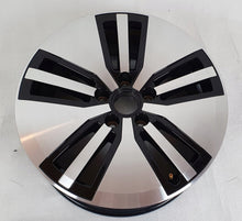 Load image into Gallery viewer, 1x Alufelge 17 Zoll 7.0&quot; 5x112 40ET 3G0601025AM VW Passat B7 Touran Rim Wheel