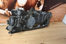 Laden Sie das Bild in den Galerie-Viewer, Frontscheinwerfer Mercedes-Benz Gla A1569061800 Xenon Rechts Headlight SCH1871243094ds