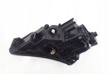 Laden Sie das Bild in den Galerie-Viewer, Frontscheinwerfer Skoda Superb III 3V1941016B Xenon Rechts Headlight