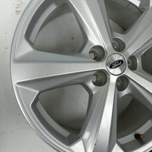 Load image into Gallery viewer, 1x Alufelge 18 Zoll 7.5" 5x108 55ET Glanz Silber EM2C-D1A Ford Galaxy Kuga FEL3684614719tr