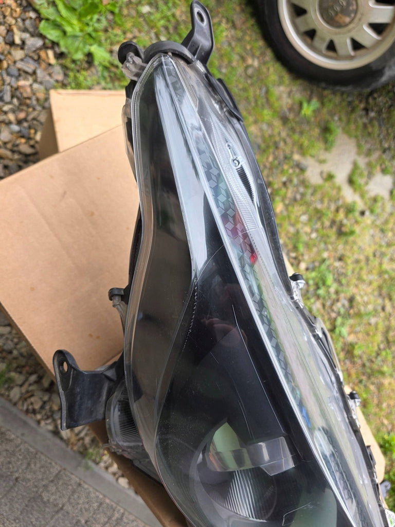 Frontscheinwerfer Toyota Yaris 81130K0060 Links Scheinwerfer Headlight SCH7450716711fm