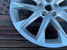 Laden Sie das Bild in den Galerie-Viewer, 1x Alufelge 18 Zoll 7.5" 5x112 51ET Glanz Silber 5F0601025AA Cupra Leon FEL7880186554xa