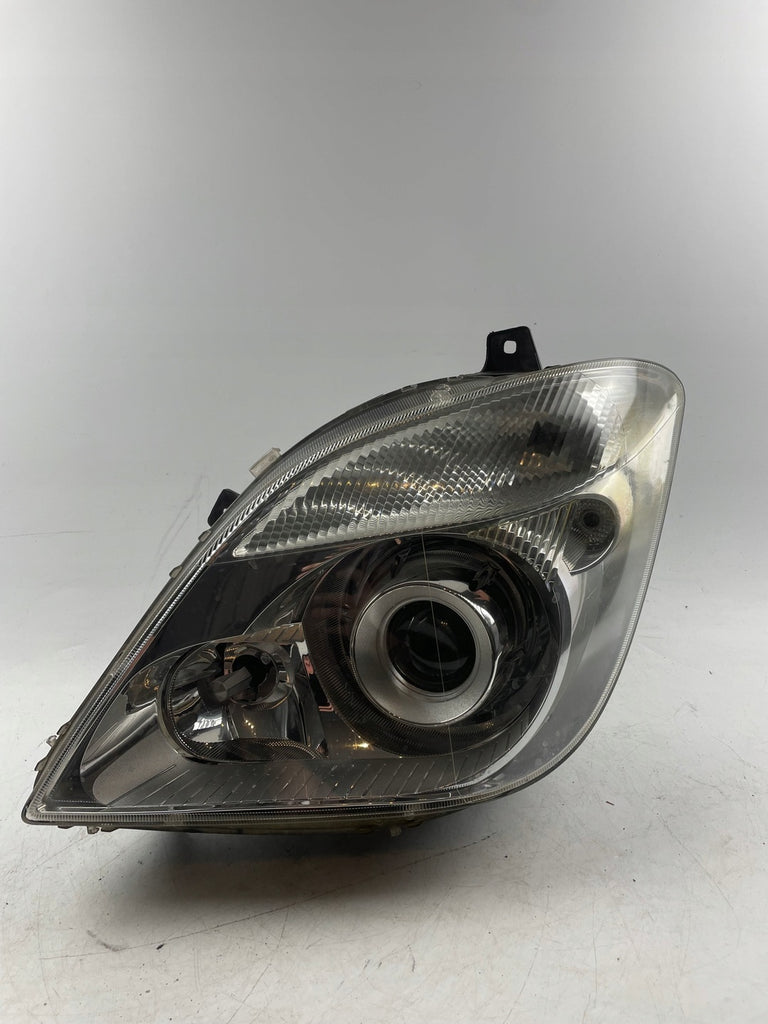 Frontscheinwerfer Mercedes-Benz Sprinter A9068200961 Xenon Links Headlight SCH2388974480uw