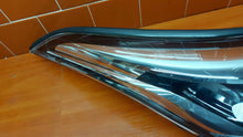 Laden Sie das Bild in den Galerie-Viewer, Frontscheinwerfer Toyota Chr C-Hr 81110-F4180 LED Rechts Scheinwerfer Headlight SCH3214389340px