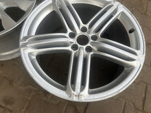 Laden Sie das Bild in den Galerie-Viewer, 1x Alufelge 20 Zoll 9.0&quot; 5x112 37ET Glanz 4H0601025T Audi Rim Wheel