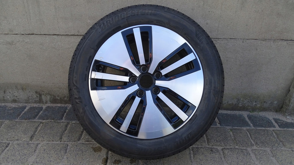1x Alufelge 17 Zoll 7.0" 5x112 40ET Glanz Silber 3G0601025 VW Passat B8 FEL3605773622mv
