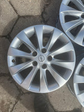 Laden Sie das Bild in den Galerie-Viewer, 1x Alufelge 16 Zoll 6.5&quot; 5x110 37ET 13346661 Opel Zafira B Meriva Rim Wheel