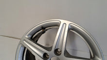 Laden Sie das Bild in den Galerie-Viewer, 1x Alufelge 16 Zoll 7.0" 5x112 35ET Glanz Silber 8W0601025 Audi A4 Rim Wheel FEL7236433284bo