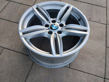 Load image into Gallery viewer, 1x Alufelge 19 Zoll 9.0" 5x120 44ET 7842653 BMW 1 Rim Wheel FEL5552840510eh
