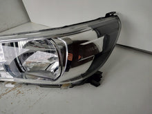 Laden Sie das Bild in den Galerie-Viewer, Frontscheinwerfer Toyota Hilux LED Links Scheinwerfer Headlight SCH9523974429ts