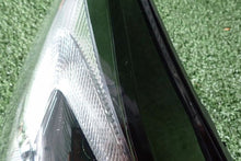 Laden Sie das Bild in den Galerie-Viewer, Frontscheinwerfer Opel Corsa E 39108227 Rechts Scheinwerfer Headlight SCH2032116419tq