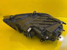 Load image into Gallery viewer, Frontscheinwerfer VW Touareg 7P1941033A Xenon Links Scheinwerfer Headlight