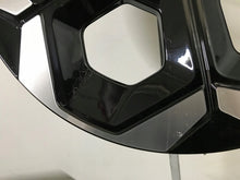 Laden Sie das Bild in den Galerie-Viewer, 1x Alufelge 18 Zoll 7.0&quot; 5x108 47 5ET Glanz Schwarz R1TC-1007-E1 Ford Puma