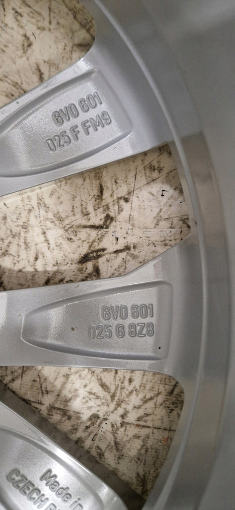 1x Alufelge 16 Zoll 7.0" 5x110 46ET 6V0601025F Skoda Fabia Iii Rim Wheel FEL9843349546li