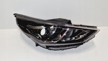 Load image into Gallery viewer, Frontscheinwerfer Hyundai I30 III 92102G4510 Rechts Scheinwerfer Headlight