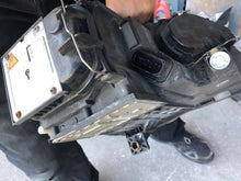 Load image into Gallery viewer, Frontscheinwerfer VW Passat 3C0941754G 3C0941753G Xenon Ein Satz Headlight SCH6356213923kd