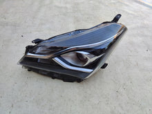 Load image into Gallery viewer, Frontscheinwerfer Toyota Yaris FPW1718 Ein Stück (Rechts oder Links) Headlight SCH2834695399ia