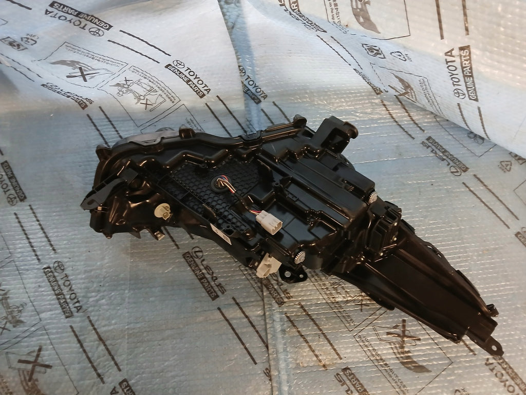 Frontscheinwerfer Toyota 10100-BA06K Links Scheinwerfer Headlight