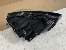 Load image into Gallery viewer, Frontscheinwerfer Audi Q2 81A941011 81A807511 LED Links Scheinwerfer Headlight