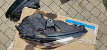 Laden Sie das Bild in den Galerie-Viewer, Frontscheinwerfer Audi A3 8V0941006C 8V0941044C 85122000 Xenon Rechts Headlight SCH5363881727ud