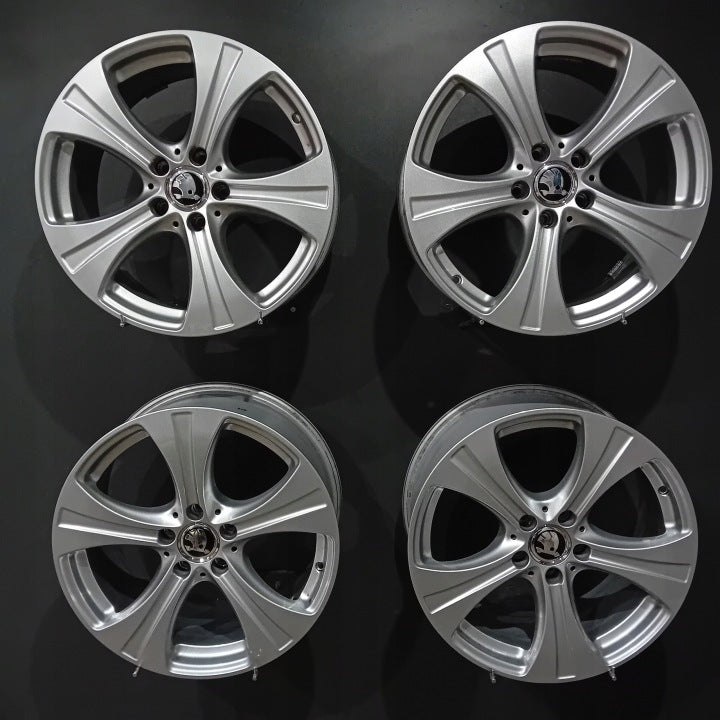 4x Alufelge 18 Zoll 8.0" 5x112 38ET A2534010800 Mercedes-Benz Superb Iii FEL6065283231xb