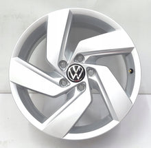 Load image into Gallery viewer, 1x Alufelge 17 Zoll 7.5" 5x112 51ET Glanz Silber 5H0601025E VW Golf Viii FEL1894696474wd