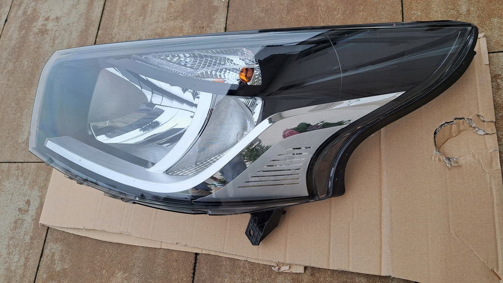 Frontscheinwerfer Renault Trafic III 260608912R Links Scheinwerfer Headlight