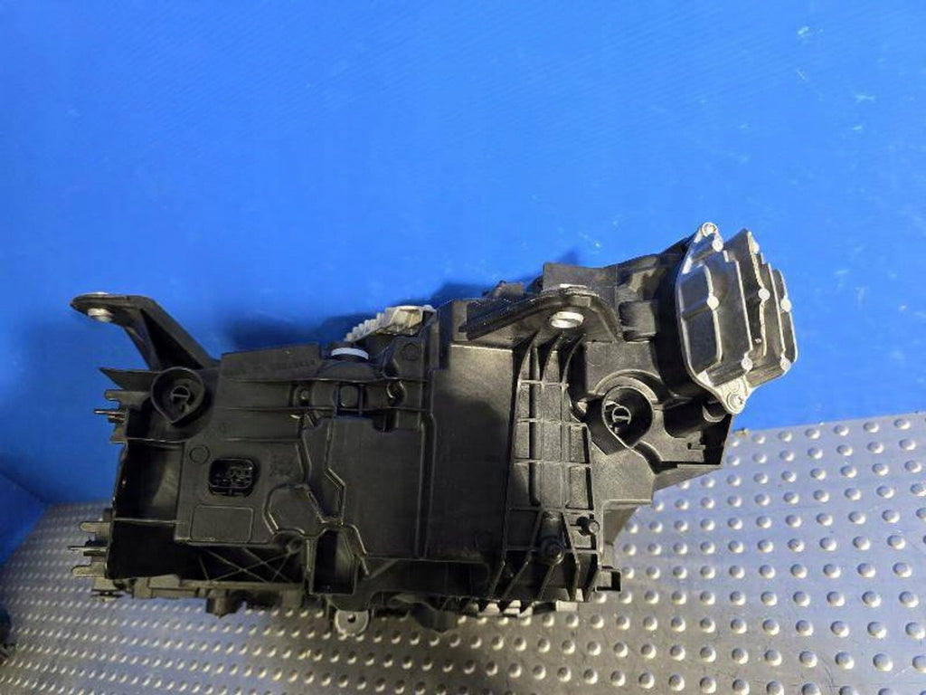 Frontscheinwerfer BMW 2 Active Tourer U06 5A42248-08 LED Rechts Headlight