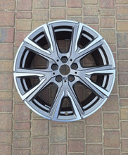 Laden Sie das Bild in den Galerie-Viewer, 1x Alufelge 19 Zoll 8.0" 5x112 54ET Glanz 8053525 BMW F40 Mg Rim Wheel FEL8554897444pz