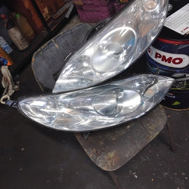 Frontscheinwerfer Peugeot 407 0301213203 Ein Satz Scheinwerfer Headlight SCH9327045017xc