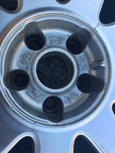 Laden Sie das Bild in den Galerie-Viewer, 1x Alufelge 18 Zoll 8.0&quot; 5x112 43ET 4D0601025AH Audi A4 B7 B6 Rim Wheel
