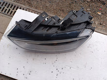 Laden Sie das Bild in den Galerie-Viewer, Frontscheinwerfer Audi Q3 8U0941753 Xenon Links Scheinwerfer Headlight