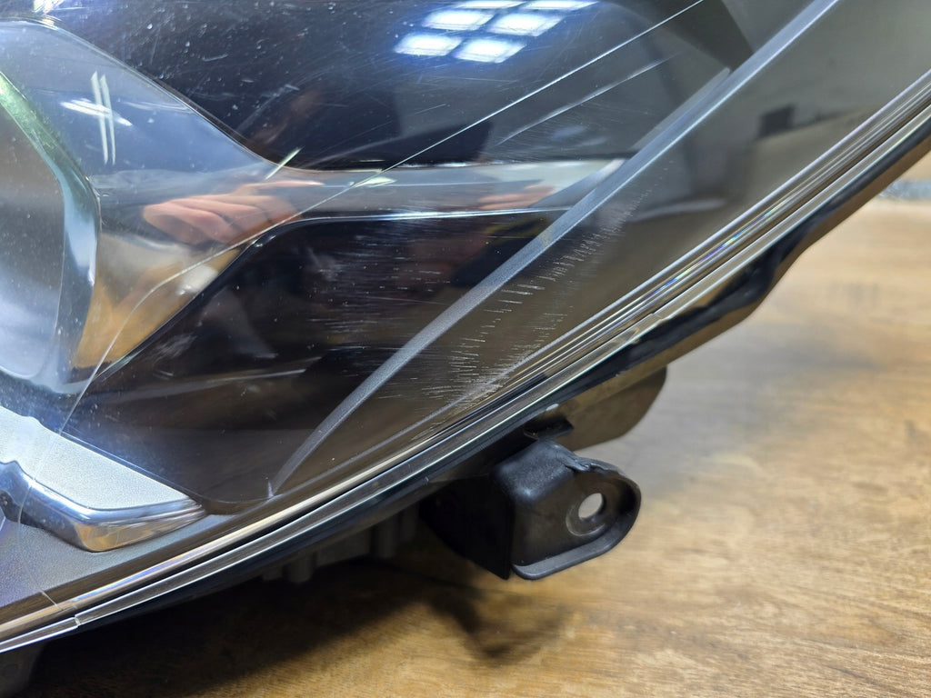 Frontscheinwerfer Toyota Yaris Links Scheinwerfer Headlight