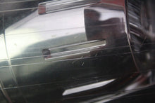 Laden Sie das Bild in den Galerie-Viewer, Frontscheinwerfer Opel Zafira B 13252471 Rechts Scheinwerfer Headlight