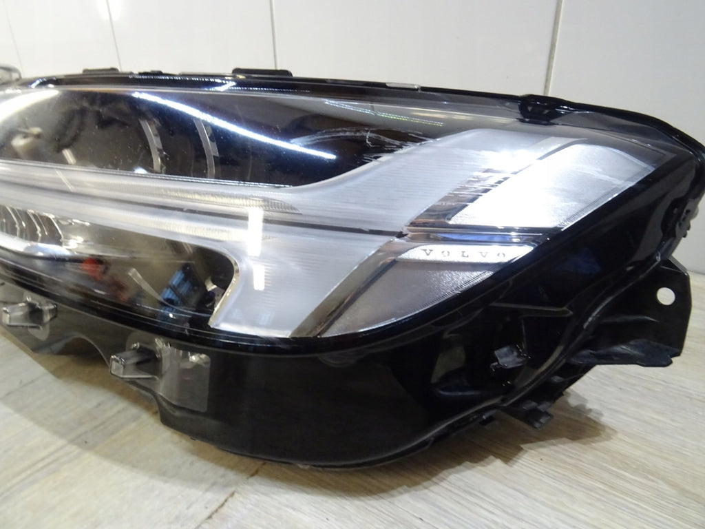 Frontscheinwerfer Volvo S90 V90 31655137 2003250022 Links Scheinwerfer Headlight SCH9527445427pu