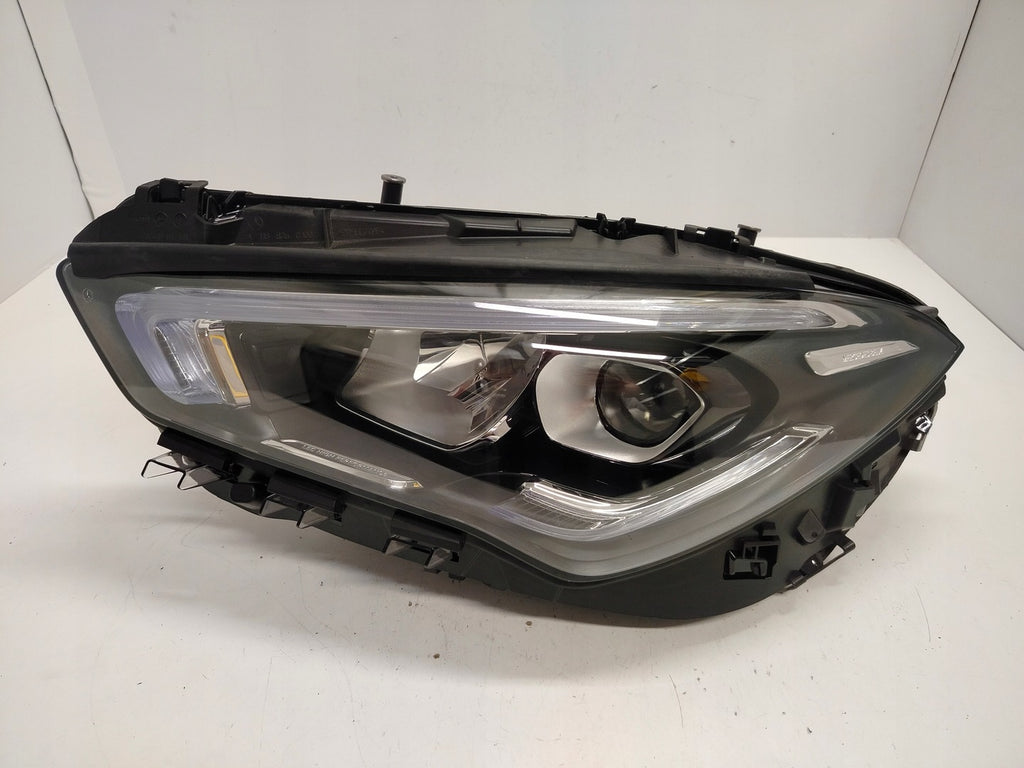 Frontscheinwerfer Mercedes-Benz Cla Full LED Ein Stück (Rechts oder Links) SCH8679397107hm