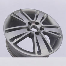 Laden Sie das Bild in den Galerie-Viewer, 1x Alufelge 17 Zoll 7.0&quot; 5x112 39ET 7N5601025B Seat Alhambra Rim Wheel