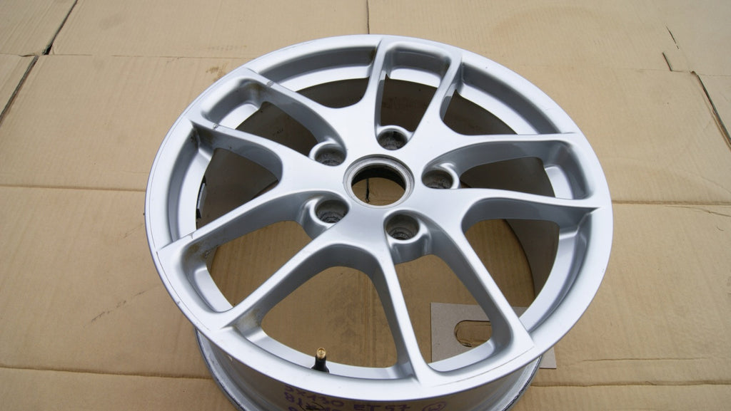 1x Alufelge 18 Zoll 8.0" 5x130 57ET 98136212204 Porsche Rim Wheel