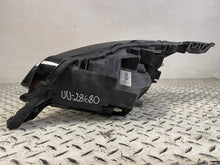 Laden Sie das Bild in den Galerie-Viewer, Frontscheinwerfer Peugeot 2008 208 9841641980 Rechts Scheinwerfer Headlight SCH5053850804nm