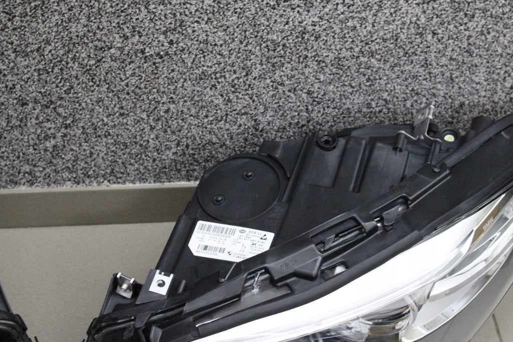 Frontscheinwerfer BMW 5 F11 F10 63117343911 63117343912 Xenon Rechts oder Links SCH5616872502pq