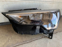 Laden Sie das Bild in den Galerie-Viewer, Frontscheinwerfer Audi Q3 83A941011 Full LED Links Scheinwerfer Headlight SCH3513233947pt