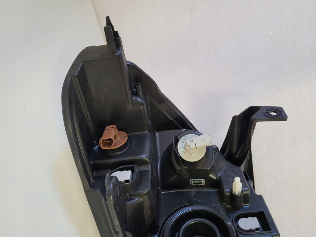 Frontscheinwerfer Dacia Dokker 260109545R Rechts Scheinwerfer Headlight SCH7721699600nt