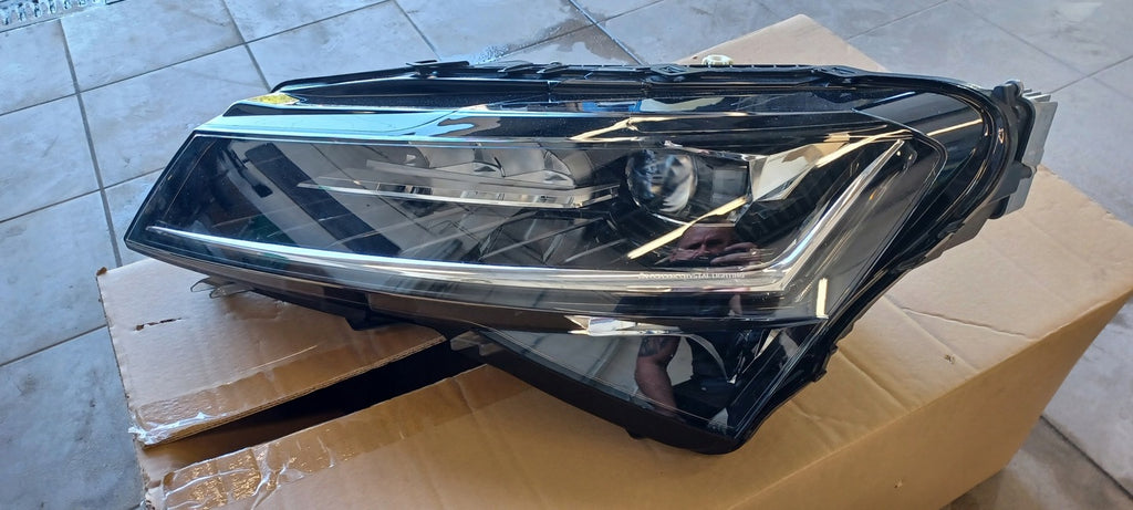 Frontscheinwerfer Skoda Superb III 3V1941015D LED Links Scheinwerfer Headlight