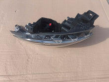 Laden Sie das Bild in den Galerie-Viewer, Frontscheinwerfer Renault Kadjar 260602015 LED Links Scheinwerfer Headlight SCH3502049852zt
